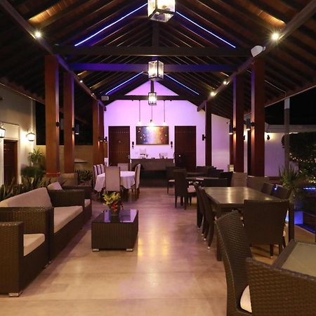 Swanee Grand Hotell Negombo Eksteriør bilde