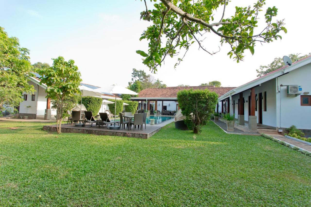 Swanee Grand Hotell Negombo Eksteriør bilde