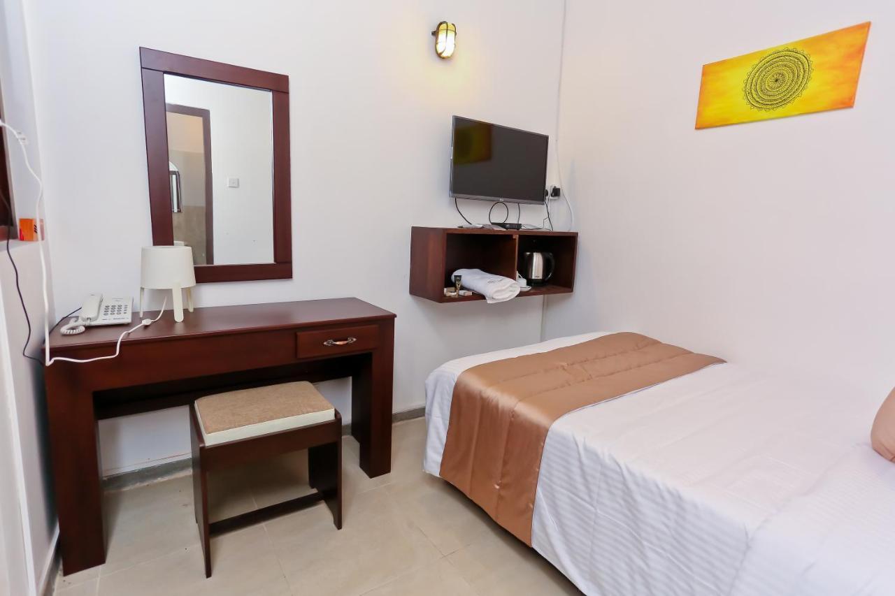Swanee Grand Hotell Negombo Eksteriør bilde
