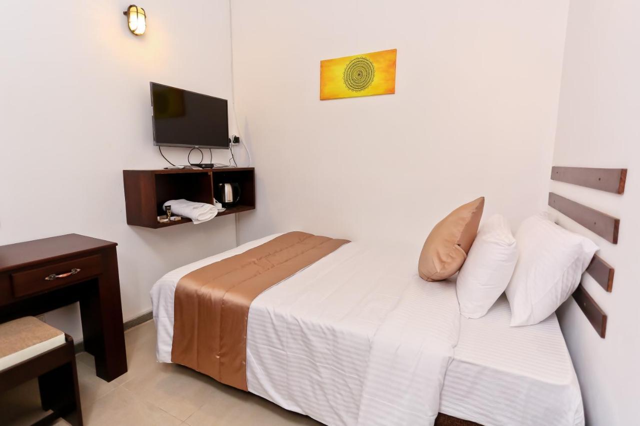 Swanee Grand Hotell Negombo Eksteriør bilde