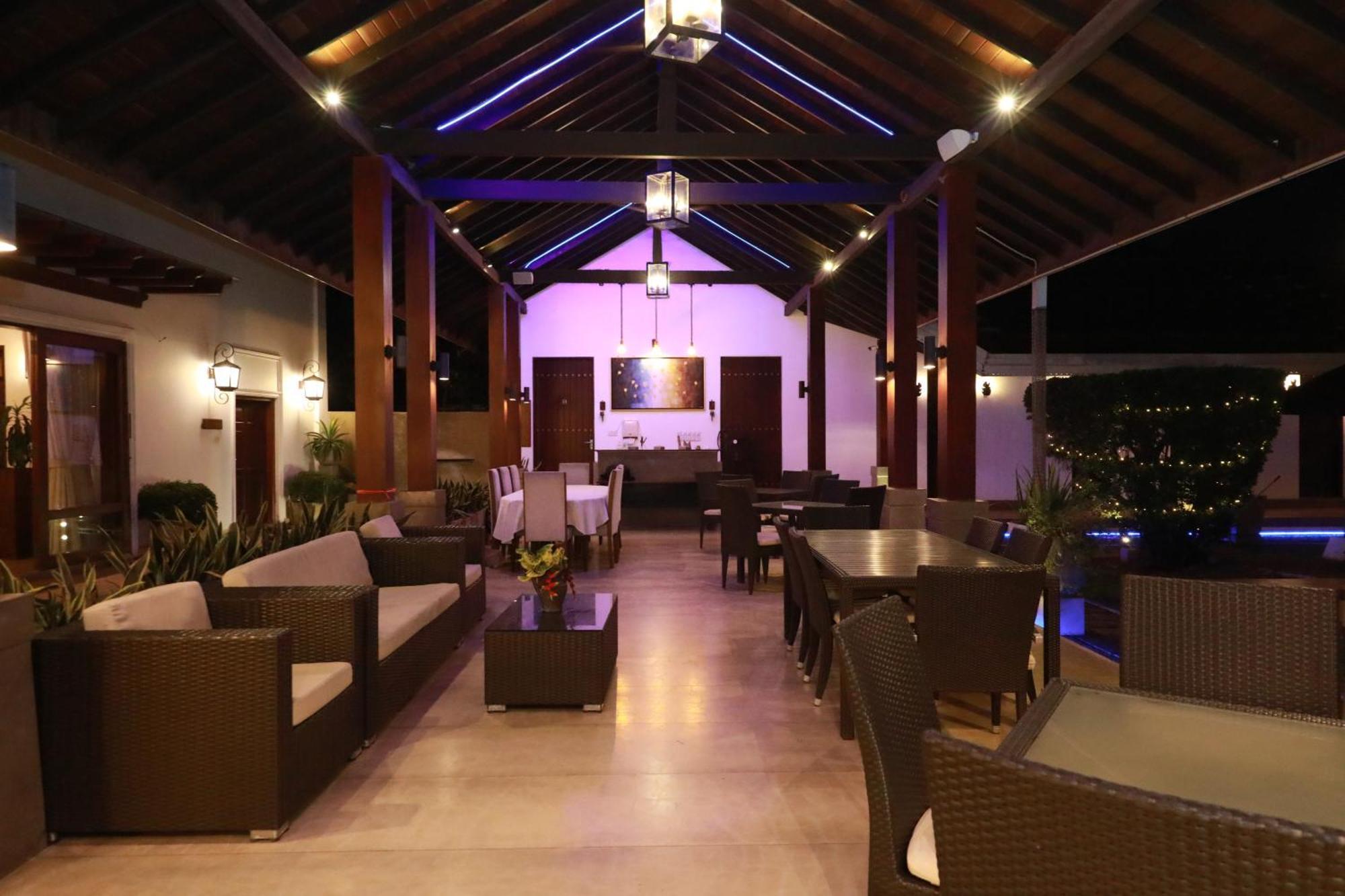 Swanee Grand Hotell Negombo Eksteriør bilde
