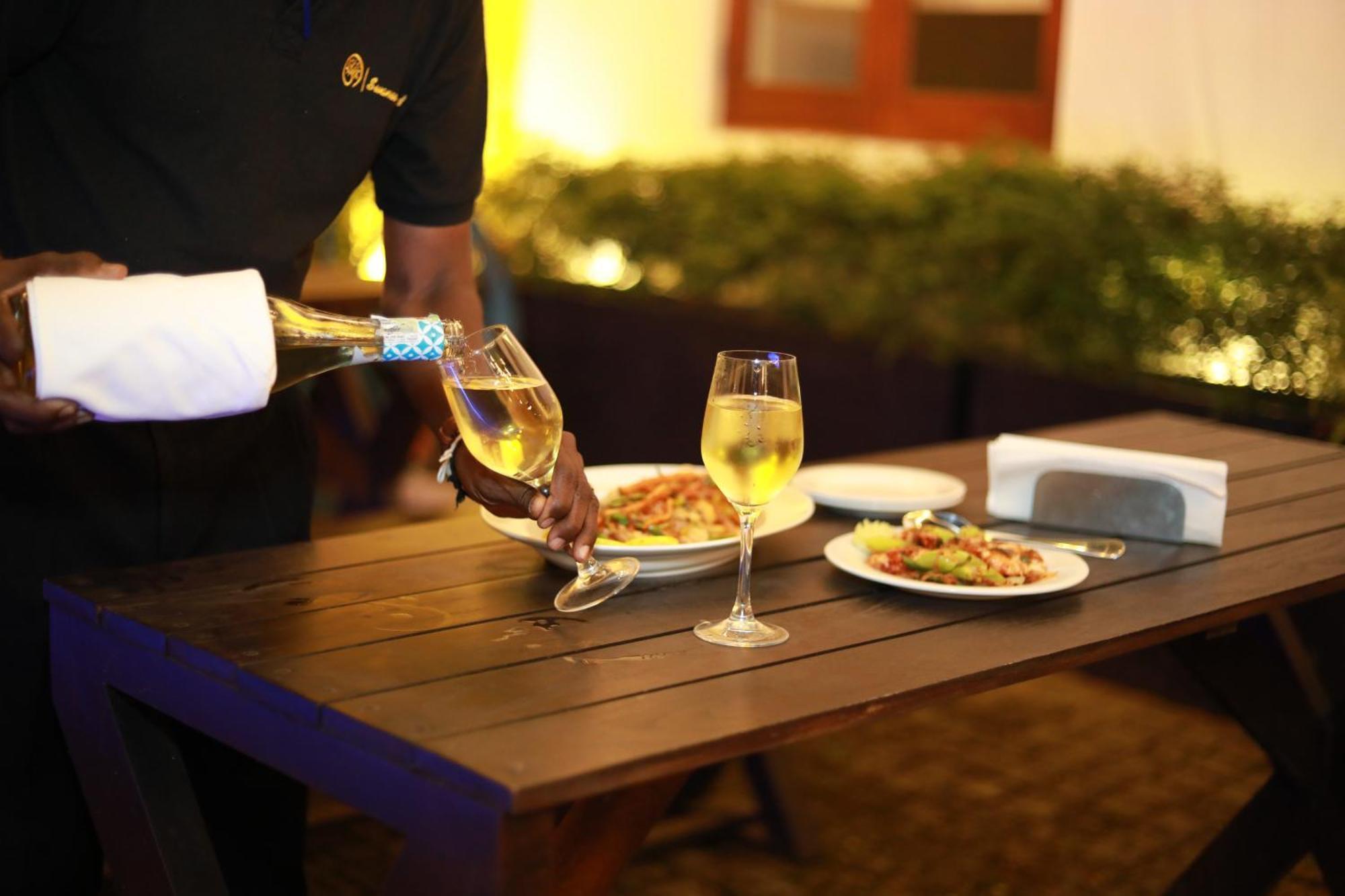 Swanee Grand Hotell Negombo Eksteriør bilde