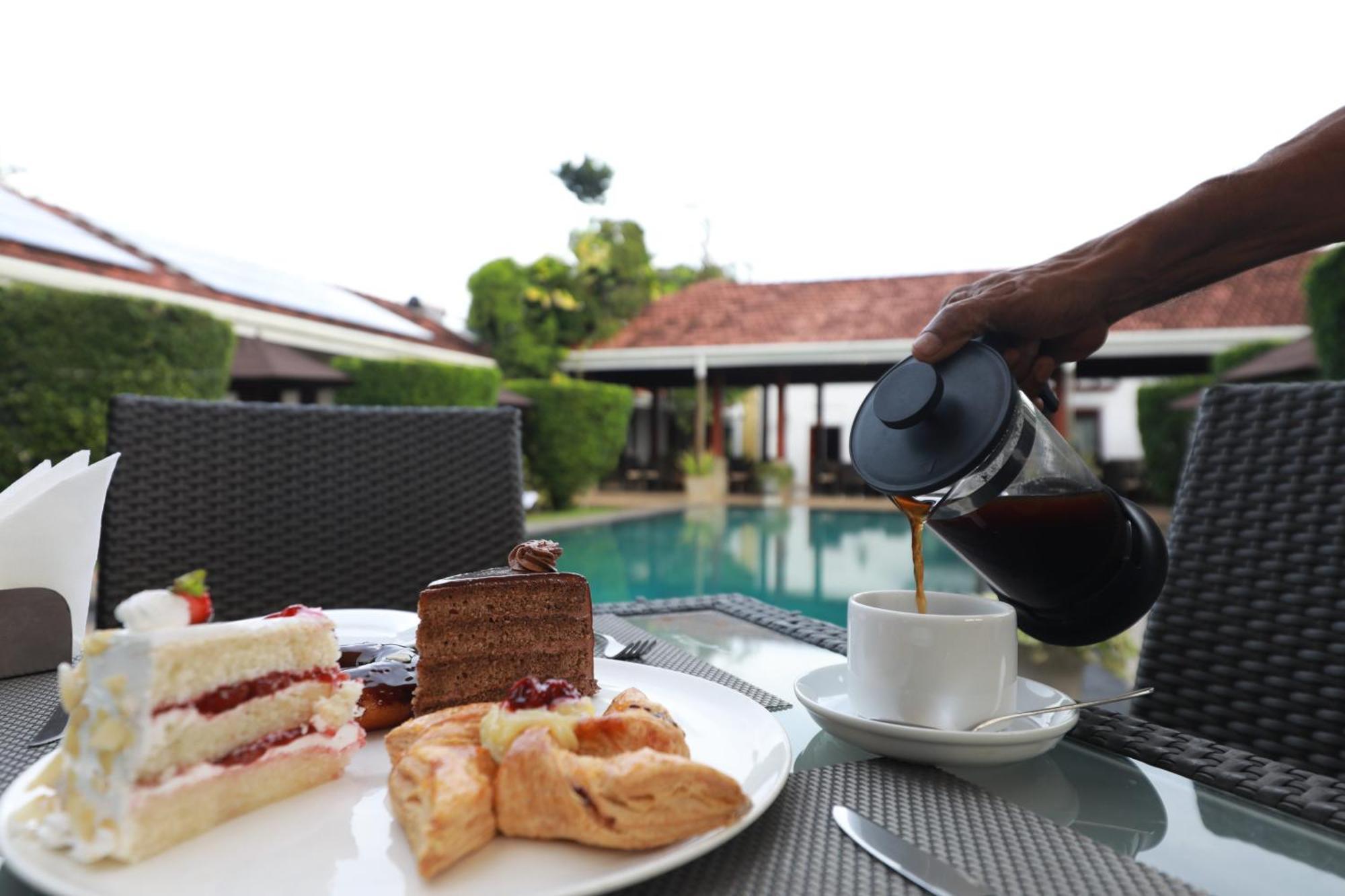 Swanee Grand Hotell Negombo Eksteriør bilde
